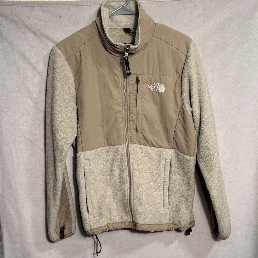 The North Face Women's Beige and Off-White Performance Jacket